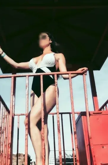 Astrid, 39