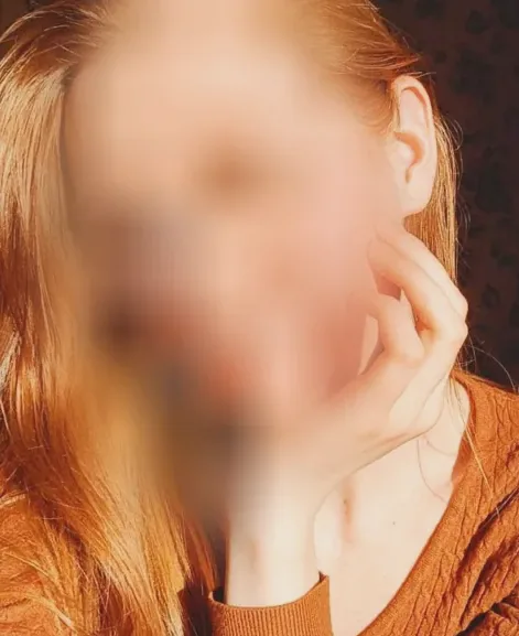 Fiona, 29
