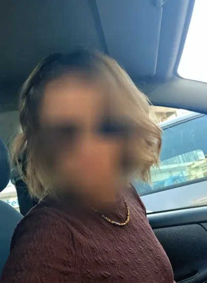 Hanna, 33