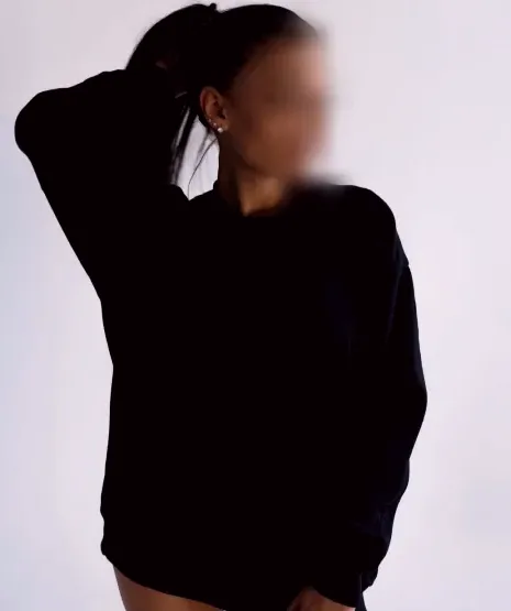 Ivona, 29
