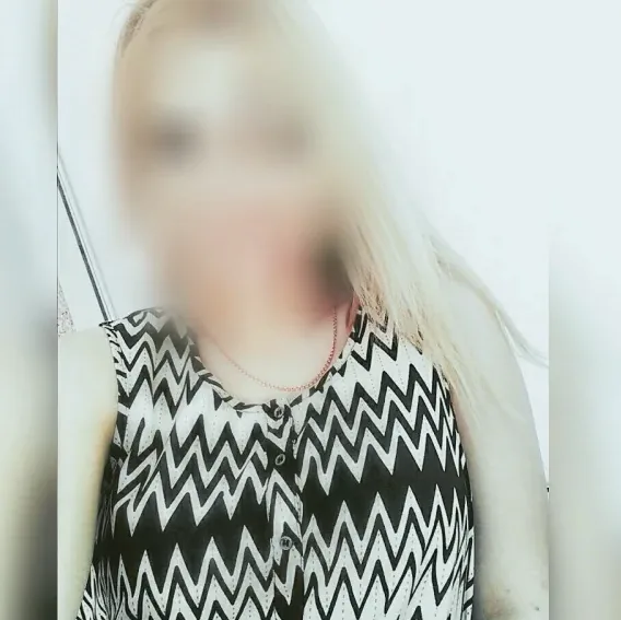 Jasmin, 29