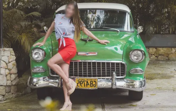Jovana, 32