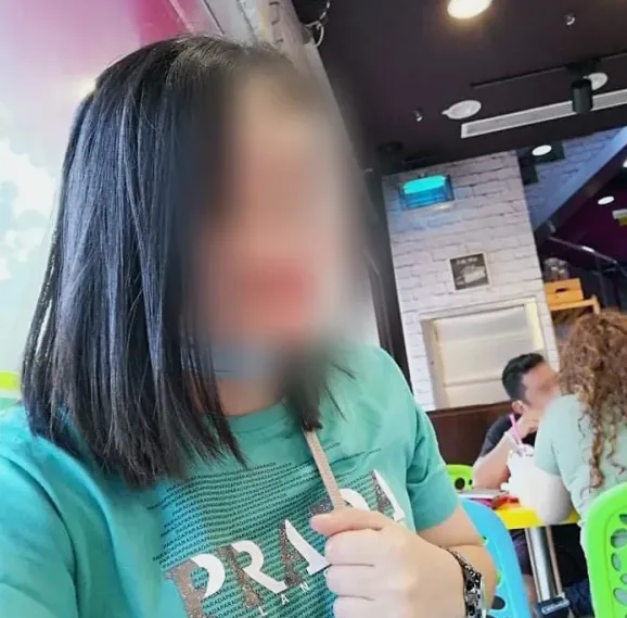 Marina, 37