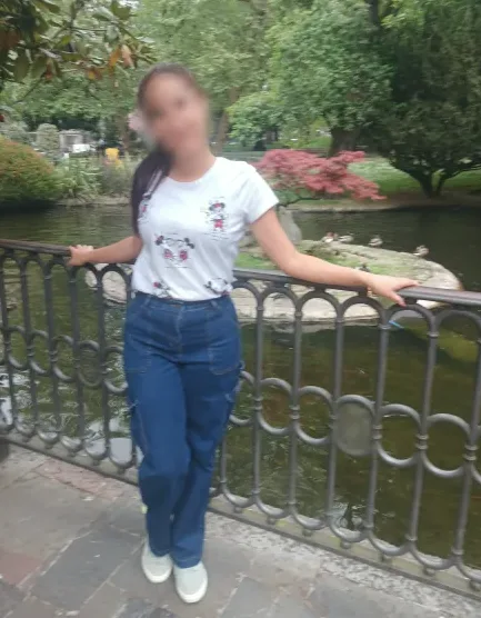 Mirela, 22