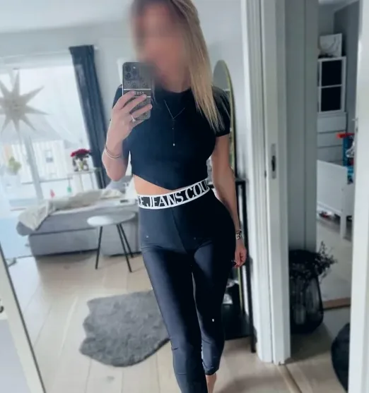 Nadine, 32