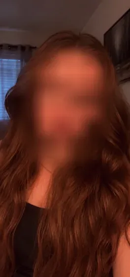Nikolina, 23